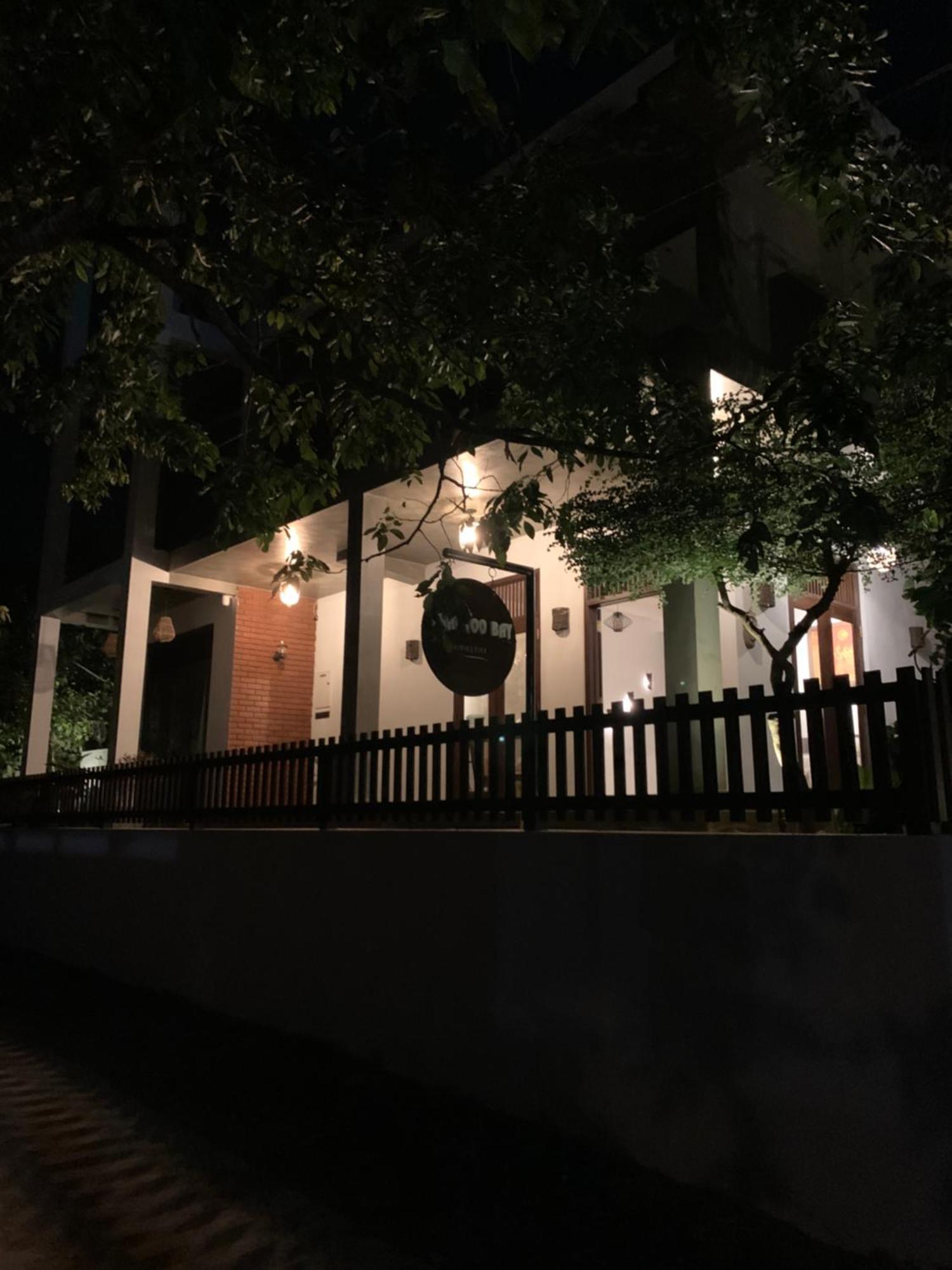 Thaproo Bay Hiriketiya Bed & Breakfast Диквела Екстериор снимка